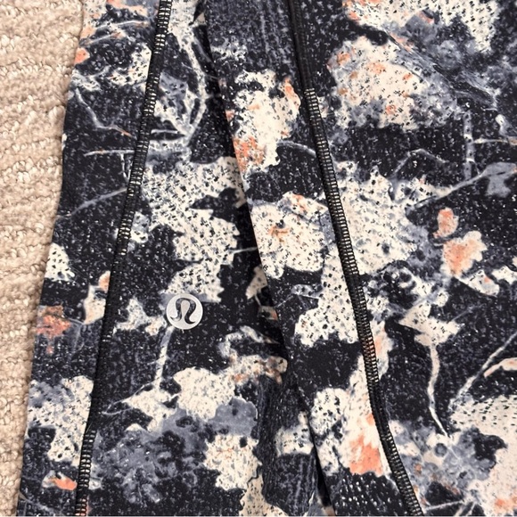 Lululemon Speed Up Tight *Full-On Luxtreme 28” | Size 4 - Picture 11 of 11